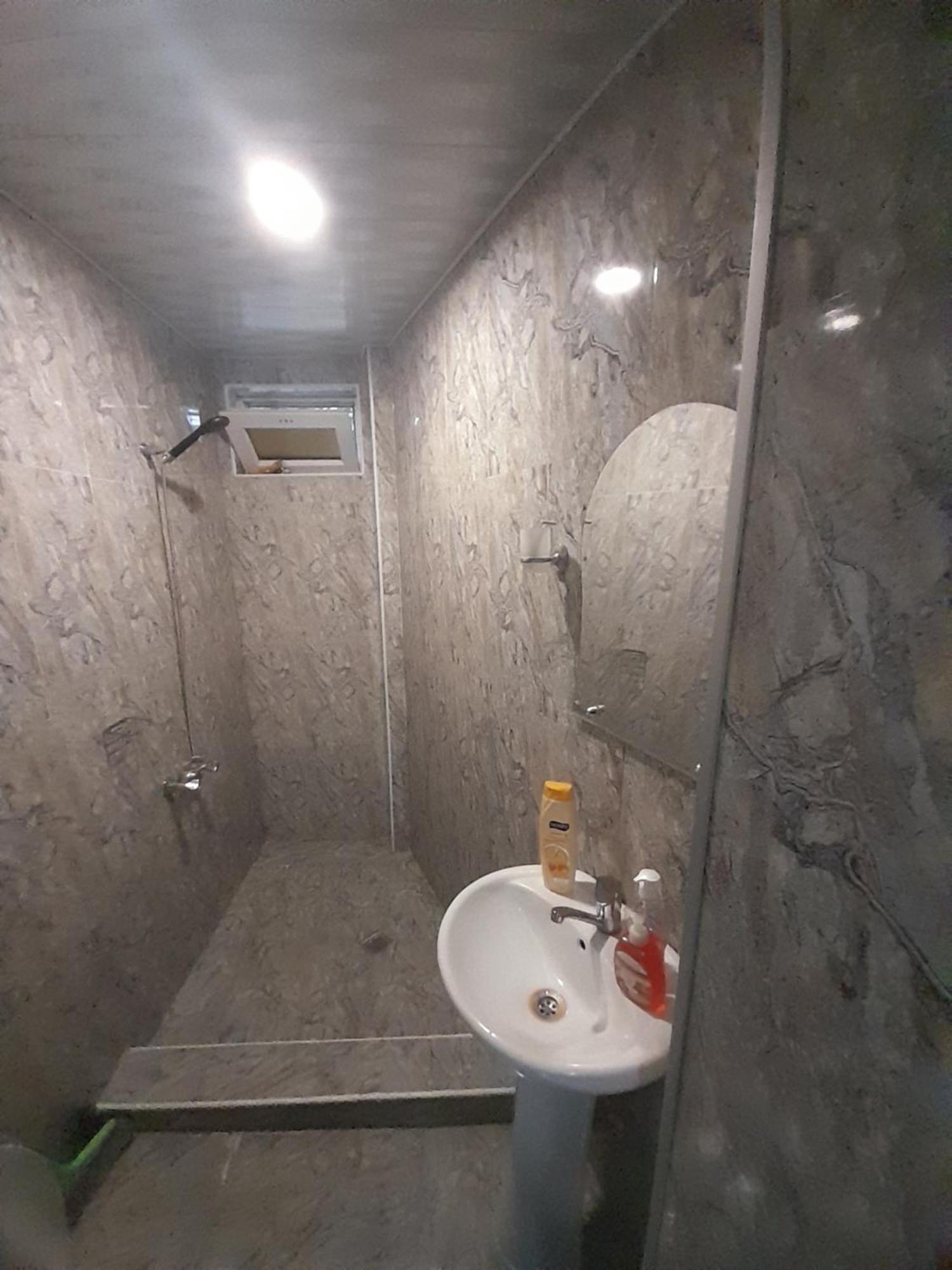 Hotel Lukarabati アハルツィヘ エクステリア 写真