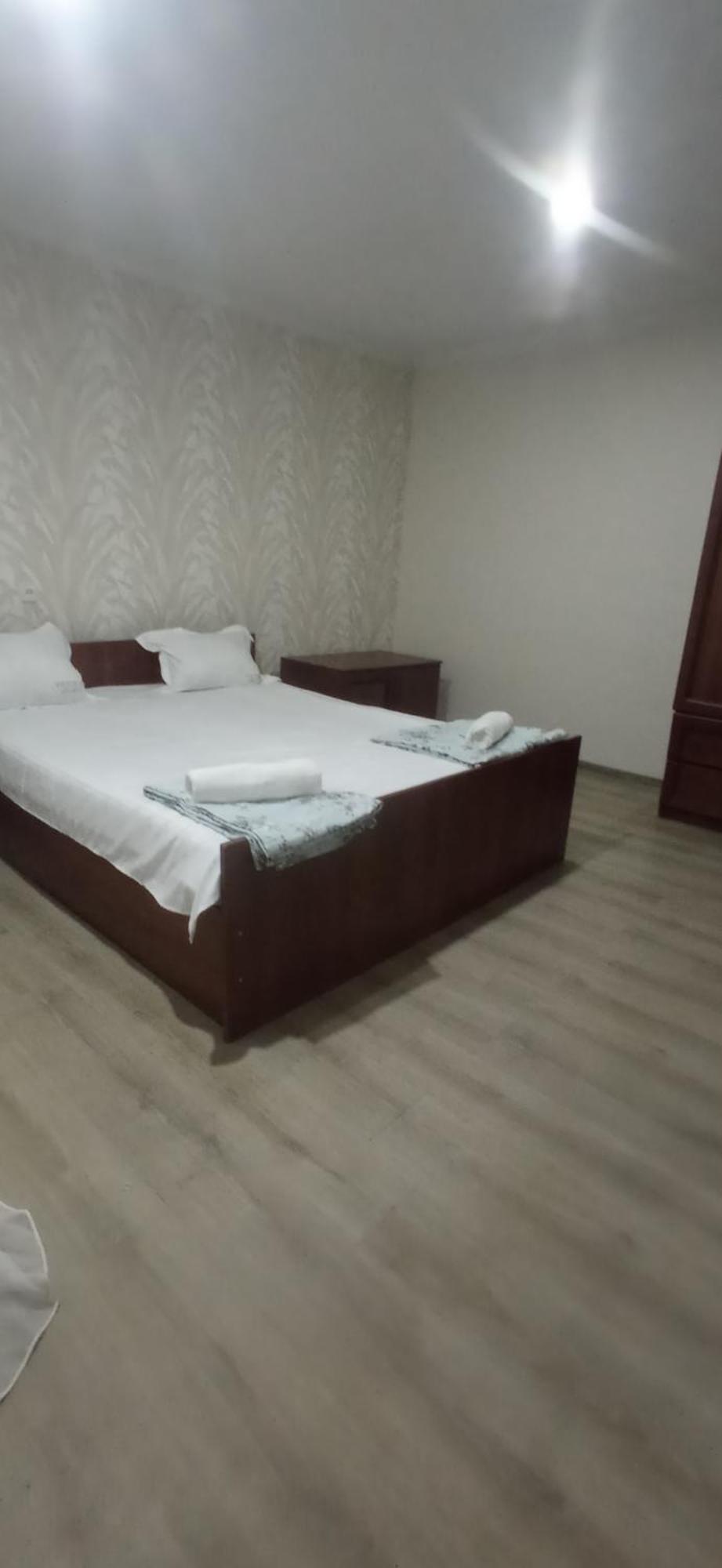 Hotel Lukarabati アハルツィヘ エクステリア 写真