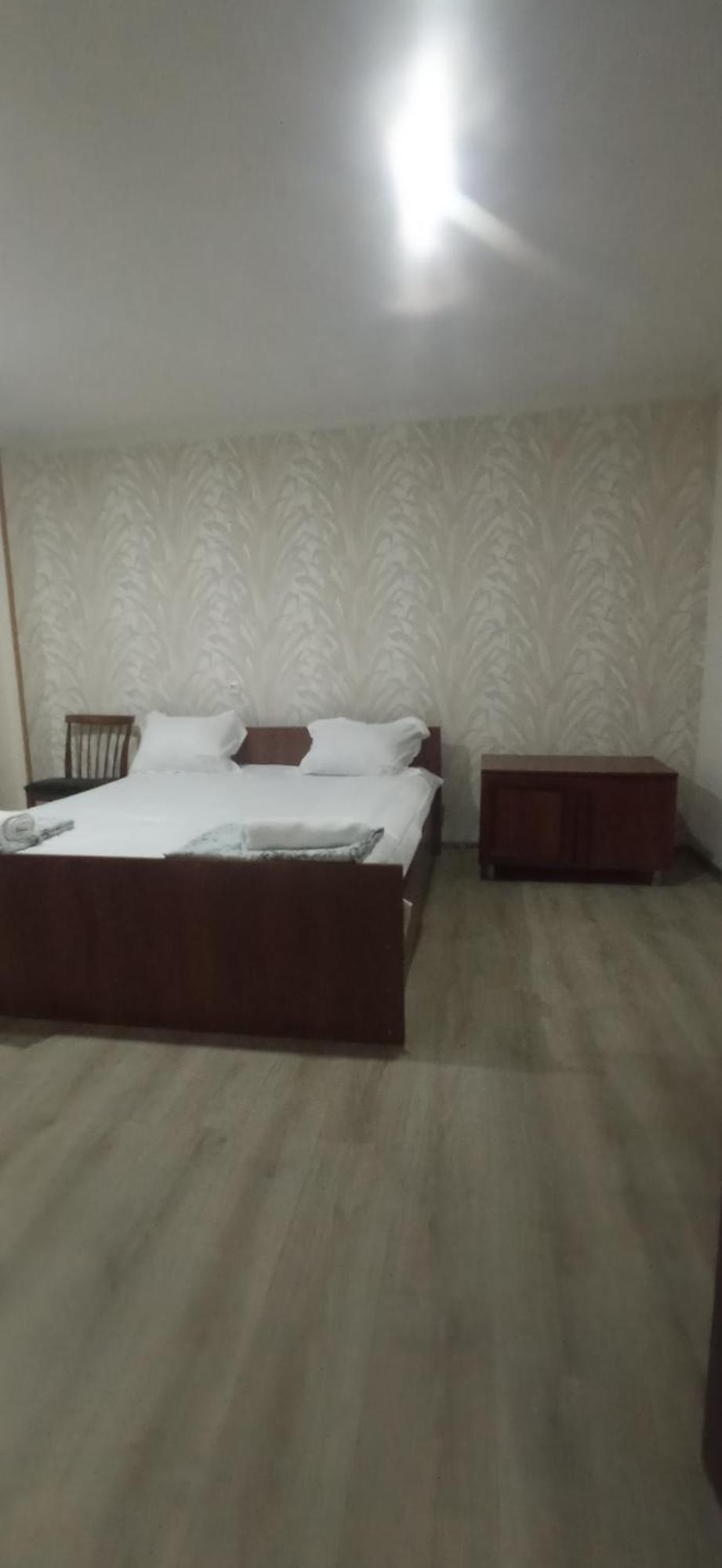 Hotel Lukarabati アハルツィヘ エクステリア 写真