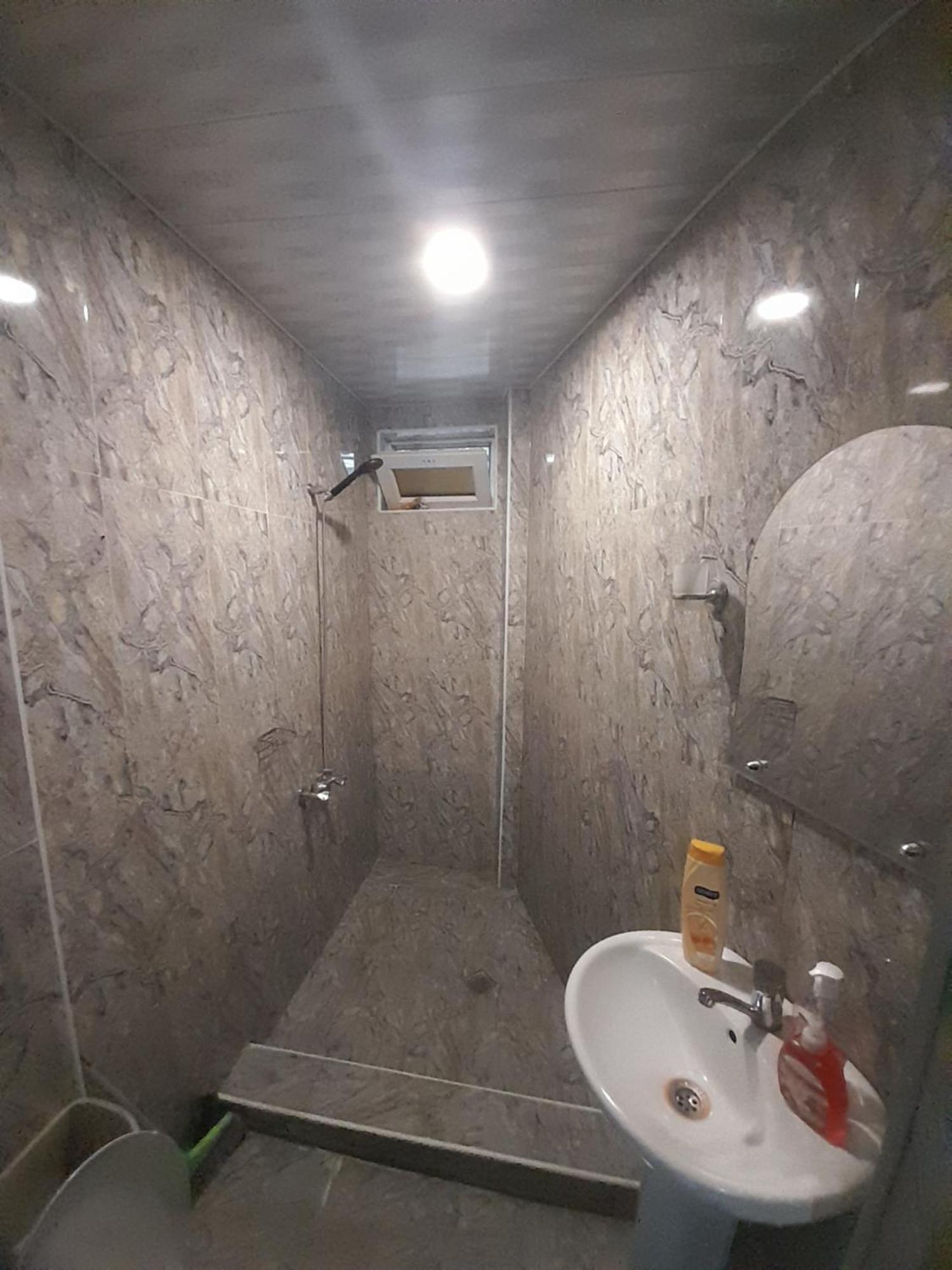 Hotel Lukarabati アハルツィヘ エクステリア 写真